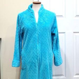 LAST DAY 7/15! ⭐ Miss Elaine | Zip-up robe